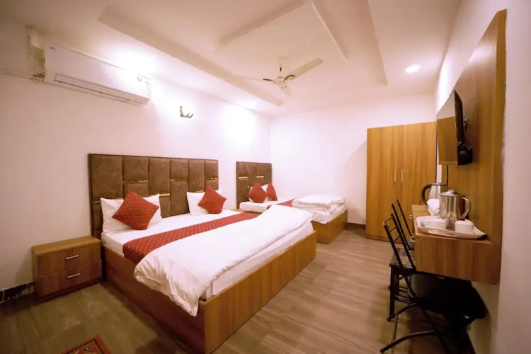 Hotel Saarthi