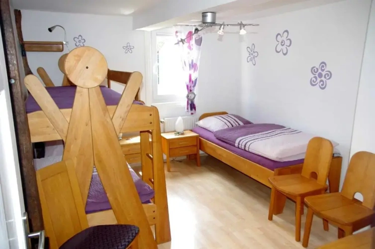2 Bedrooms Apartment
