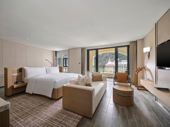 Superior Suite