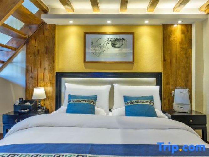 Duplex Suite with view