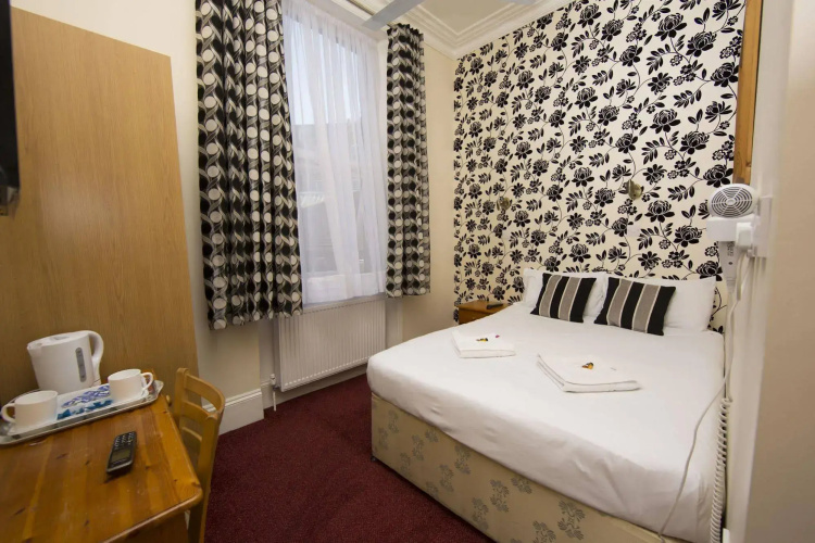 OYO Sino Hotel