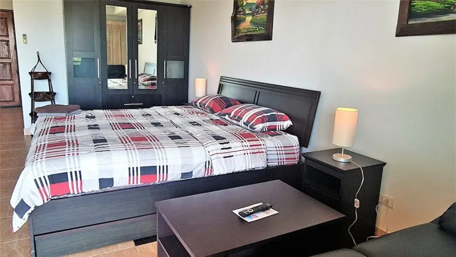 Large Studio Condo Jomtien