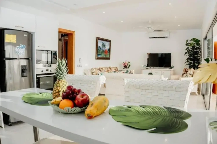 2 Bedrooms Apartment