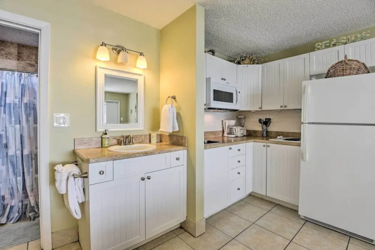 Waterfront Daytona Beach Studio w/ Pool Access!