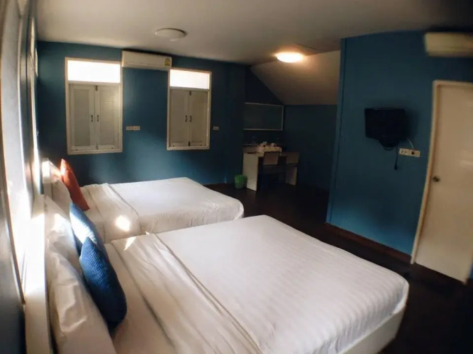 White Chalet Bed and Breakfast
