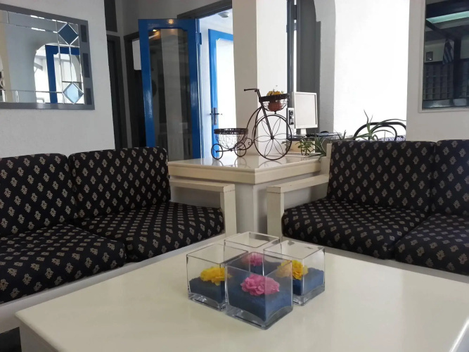Iro Hotel