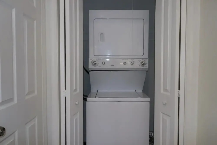 TheU-BnB
