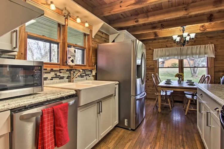 3 Bedrooms Cottage