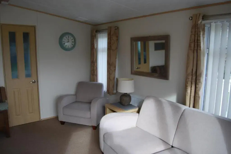 33 Solent Village