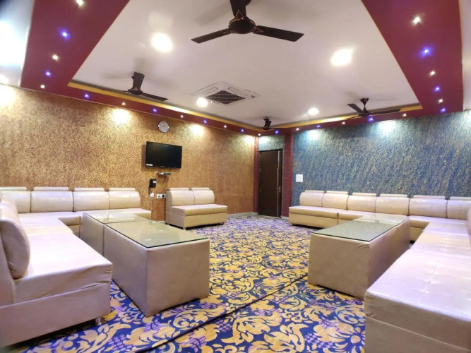 Hotel Vishnu Empire