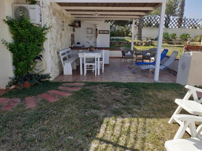 2 Bedrooms Villa