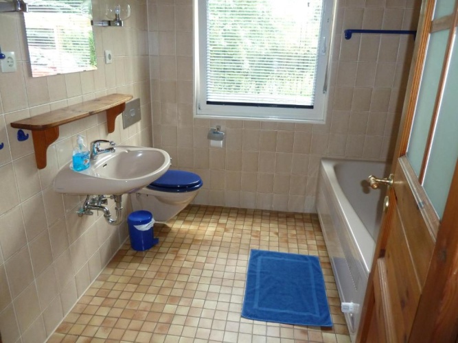 3 Bedrooms Cottage