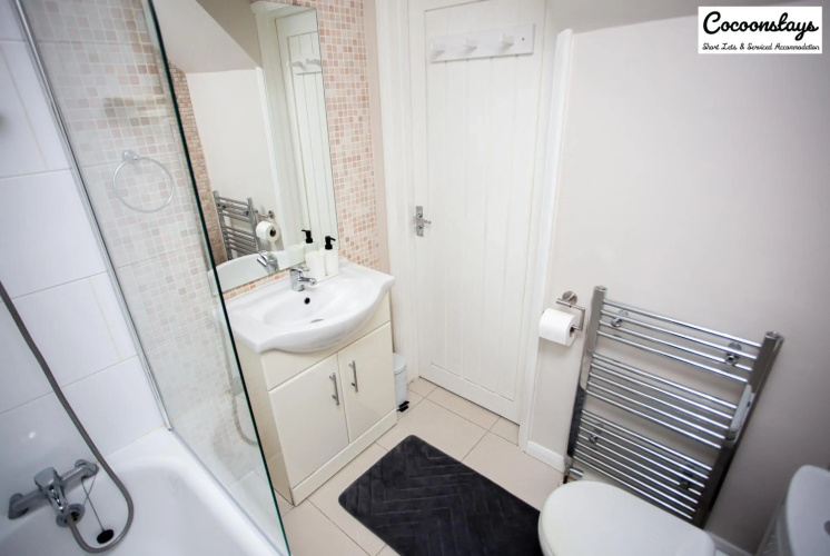 Cocooonstays Short Lets & Serviced Accommodation Hayes