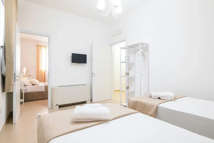 Deva Room