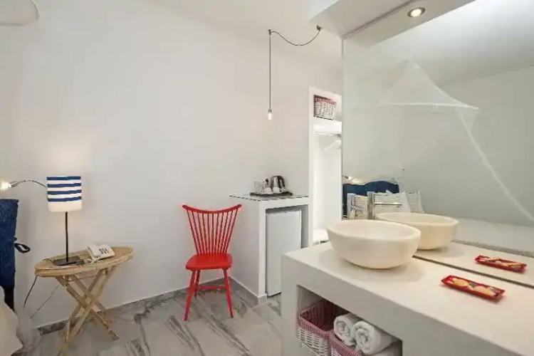 Margarita Studios & Apartments