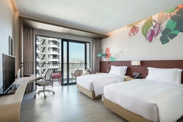 Standard Twin room with balcony