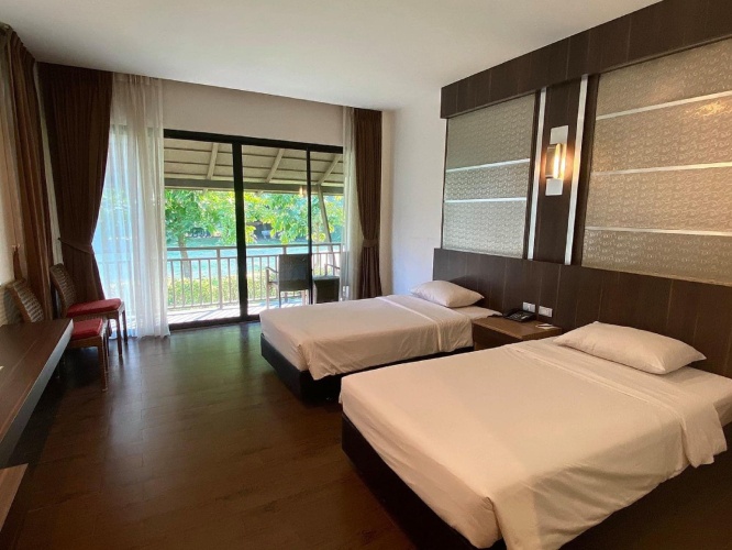 Superior Twin room