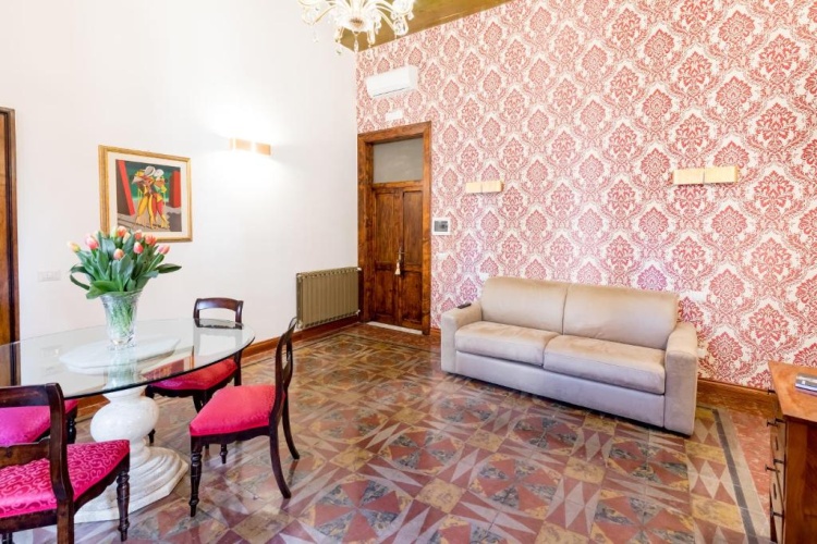 2 Bedrooms Cottage