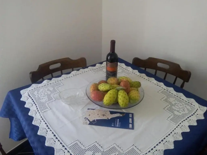 2 Bedrooms Cottage