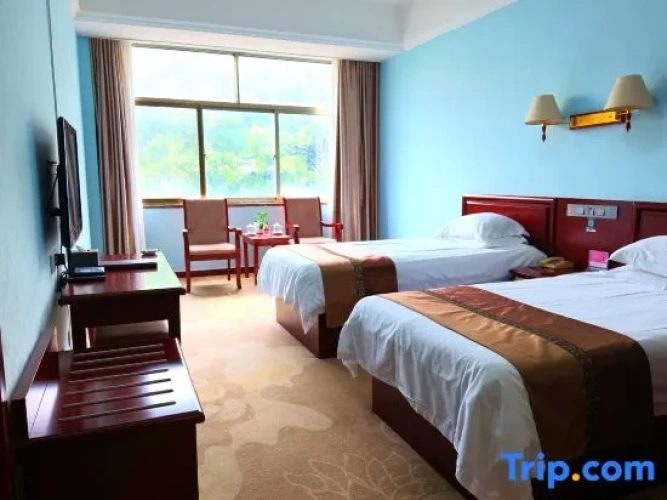 Quadruple Suite