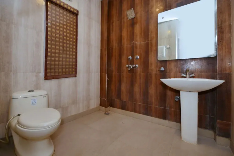 Hotel Blue Pearl Noida