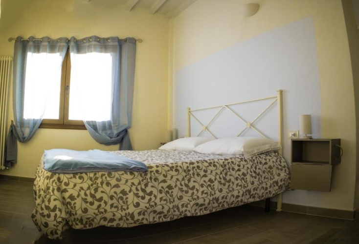 Standard Double room with lake view