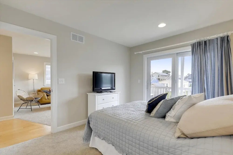 220 Oceanview Parkway by Long & Foster
