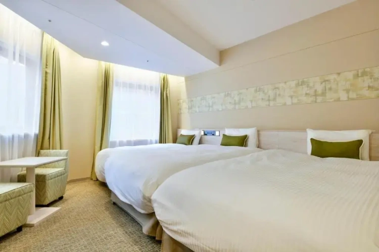 Standard Triple room