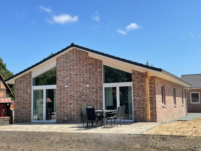3 Bedrooms Cottage