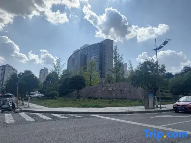 Solaka E-sports Hotel