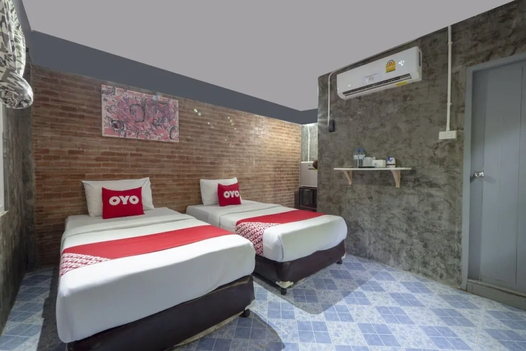 Superior Twin room with garden view