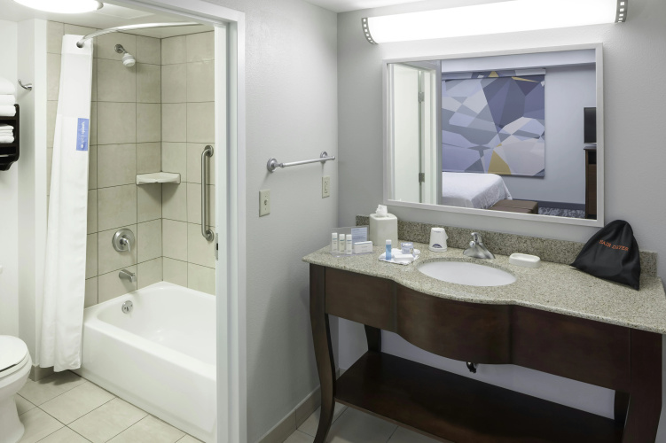 Hampton Inn & Suites Oklahoma City-Bricktown photo 10