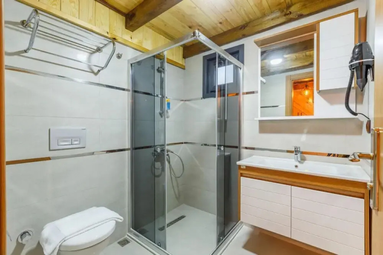 Mesmerizing Tiny House On Riverside in Agva