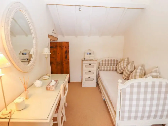 Storehouse cottage