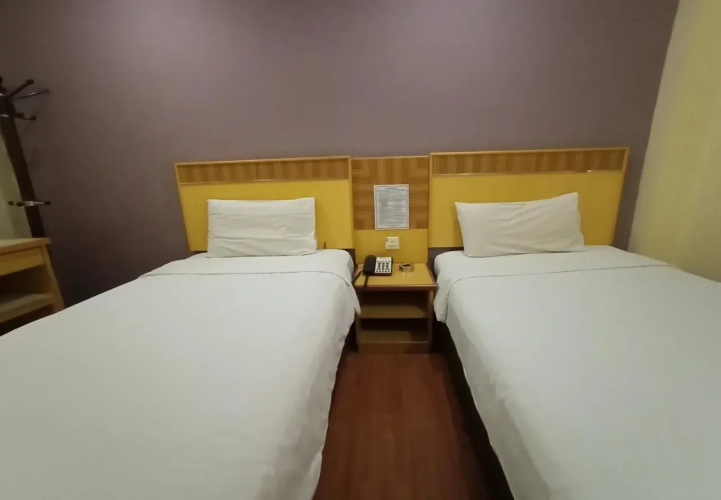 Houz Inn