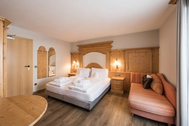 Superior room with balcony