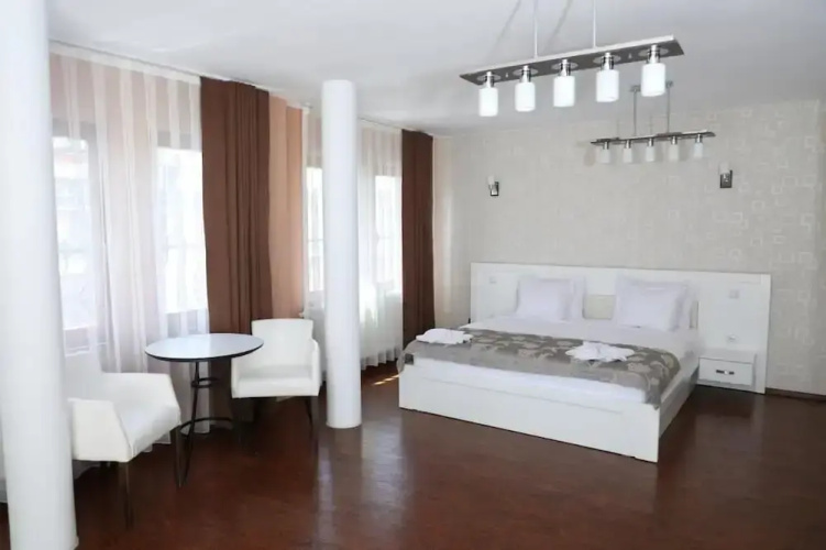 Bruti Hotel