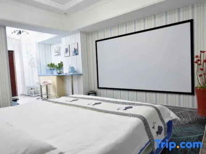 IBLV Vedio Hotel （Guanggu Yangjiawan）