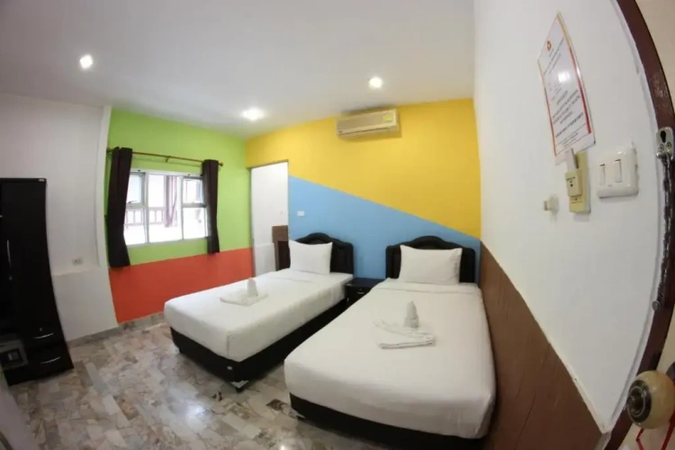 Standard Twin room