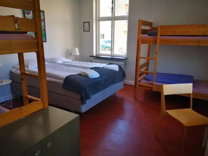 Standard Twin room with garden view