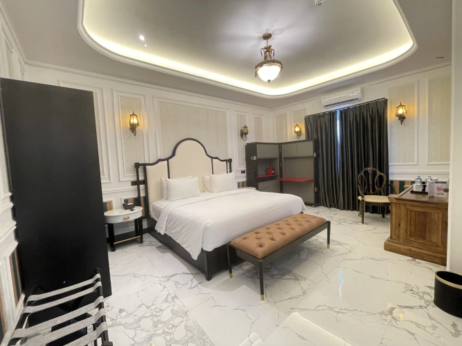 Double Suite