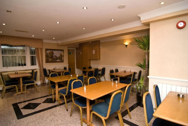 Alexandra Hotel photo 11