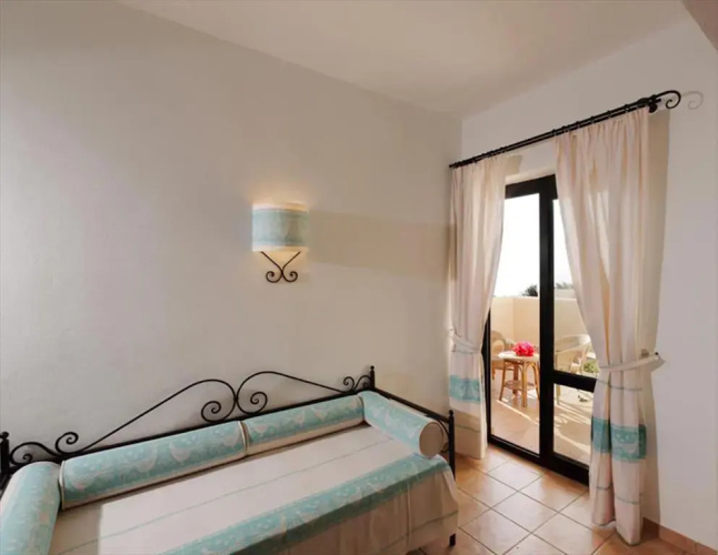 Golfo Dellasinara Beach Resort