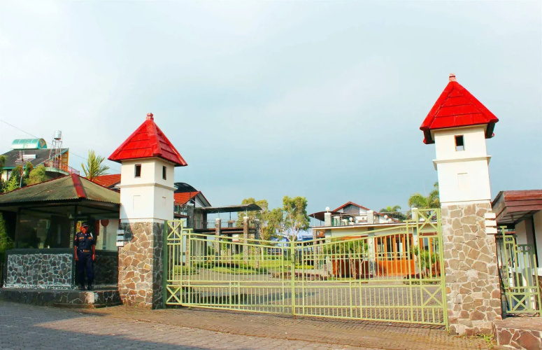 Villa Istana Bunga