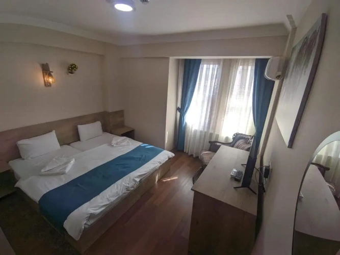 Deluxe Double room with partial sea view