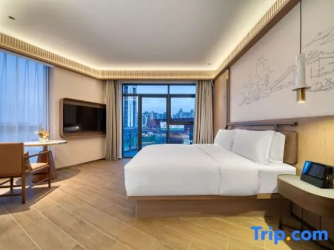 Standard Double room with city view