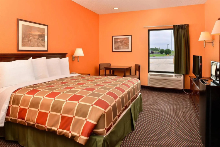 Executive Inn & Suites Breaux Bridge, LA