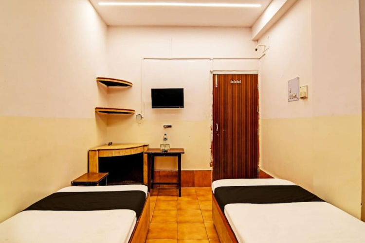 Hotel Dinar - Howrah
