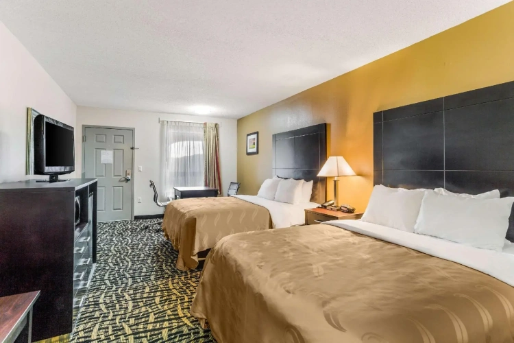 Standard Quadruple room