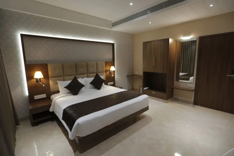 Hotel Radiance